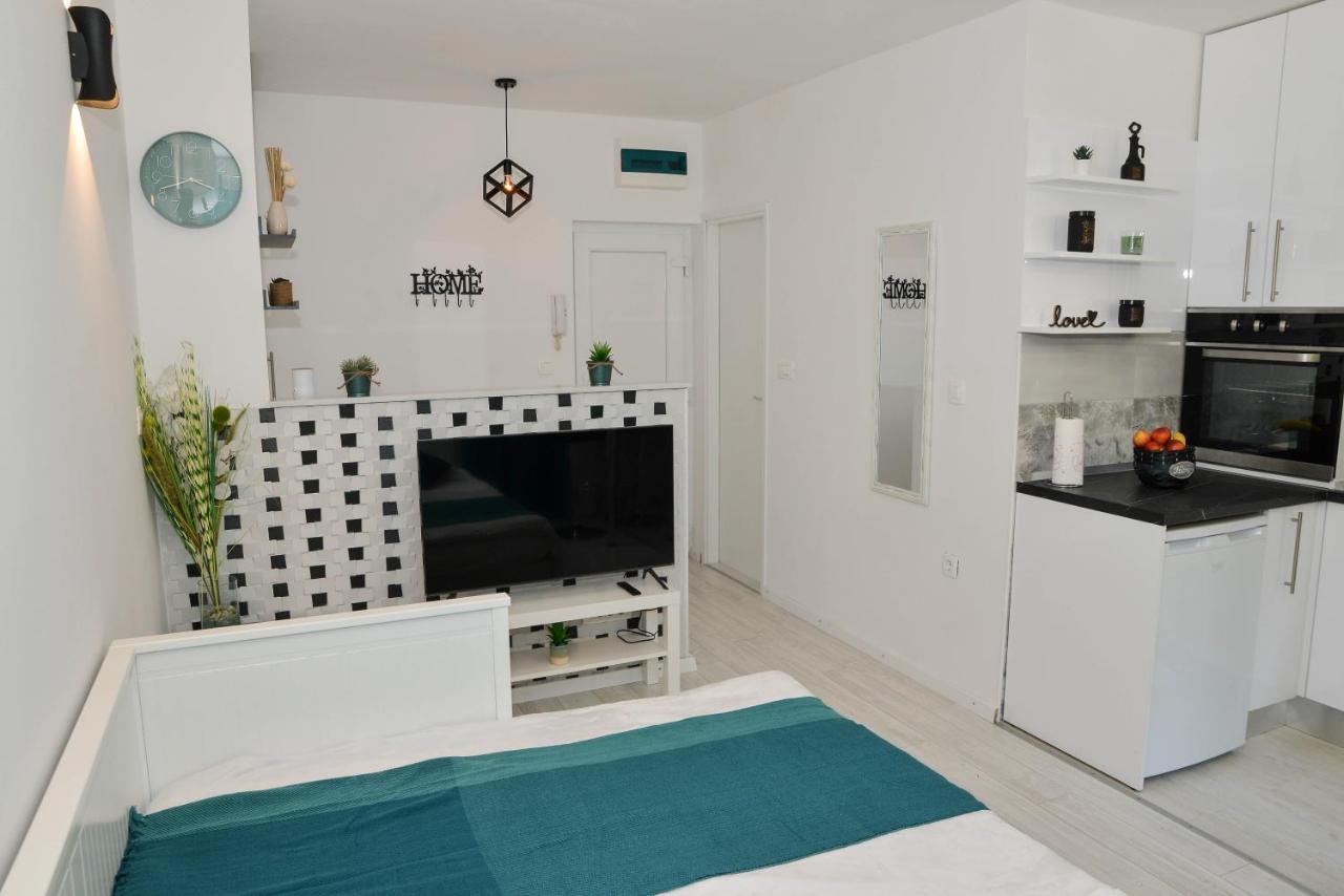Apartment Deni ซาดาร์ ภายนอก รูปภาพ